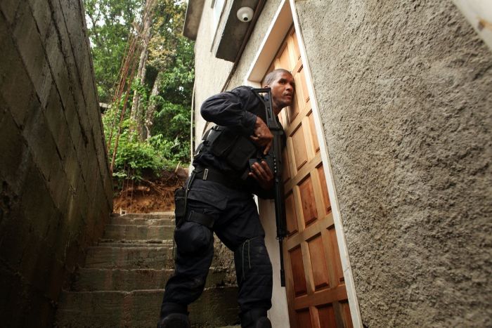An On The Ground Look At Brazil's Most Dangerous Slums (21 pics)