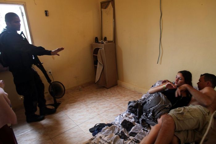 An On The Ground Look At Brazil's Most Dangerous Slums (21 pics)
