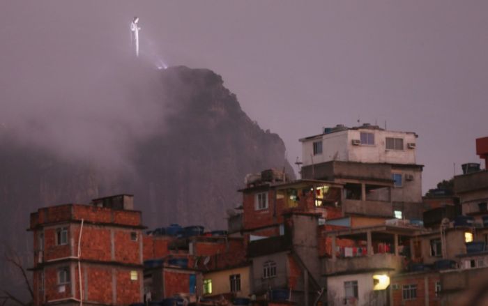 An On The Ground Look At Brazil's Most Dangerous Slums (21 pics)