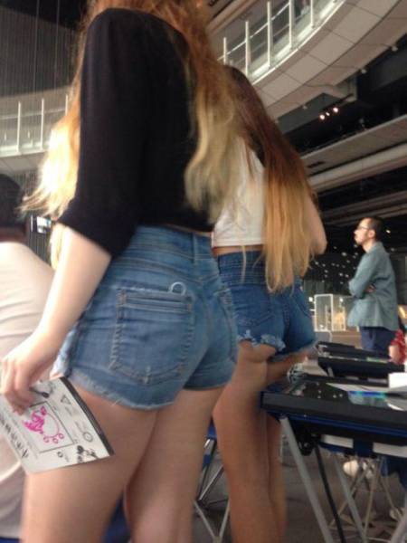 Nothing Is Better Than A Cute Girl With A Great Butt (43 pics)