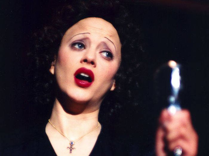 Actors Who Went Through The Longest Makeup Transformations Ever (38 pics)