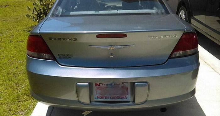 Natural Heat Repairs Car’s Bumper (2 pics)