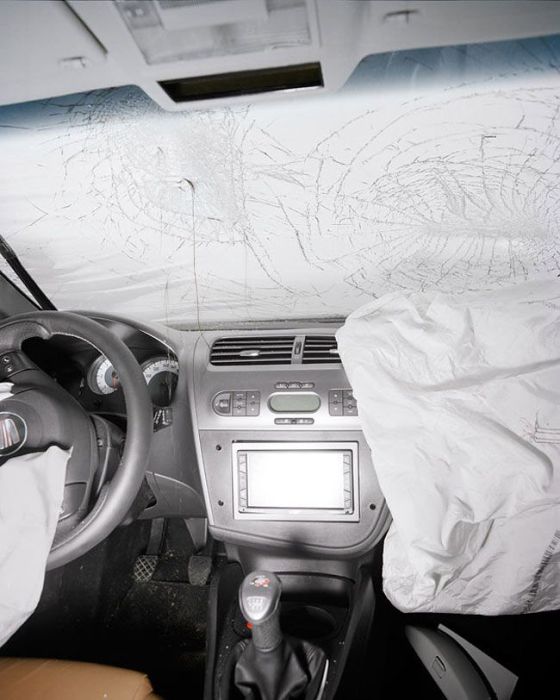 What The Inside Of A Car Looks Like After An Accident (13 pics)