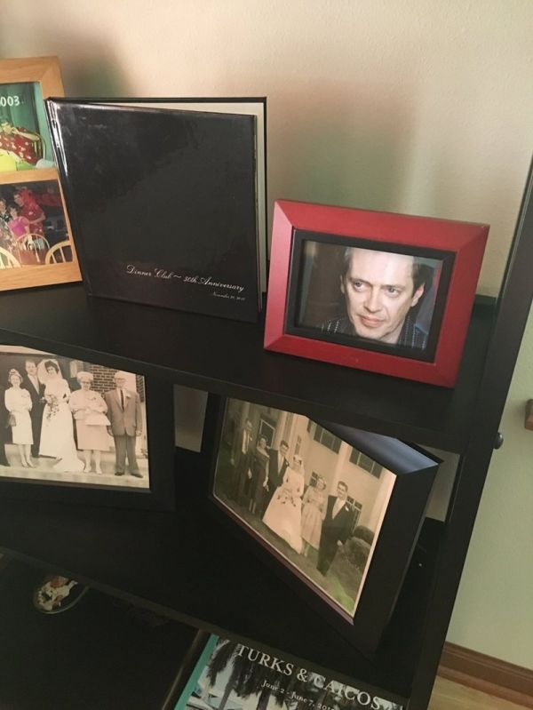 A Kid Has Been Replacing His Family Photos With Pictures Of Steve Buscemi (4 pics)