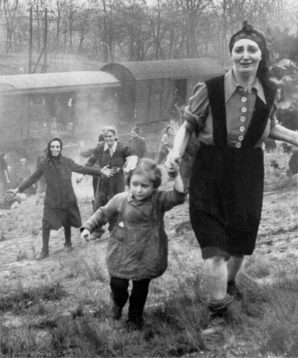 Rare Vintage Photos That Show A Different Side Of History (38 pics)