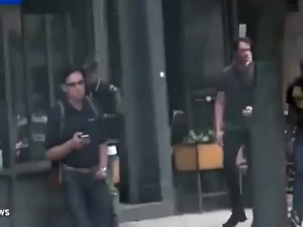 Leonardo DiCaprio Plays Paparazzi And Sneaks Up On Pal Jonah Hill
