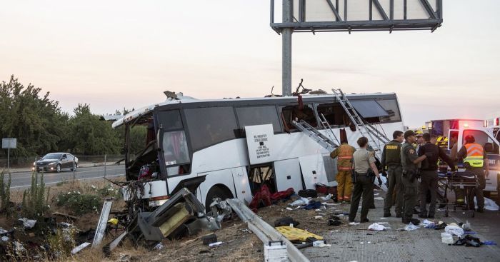 Bus Rips Through Highway Pole In California Crash (4 pics)