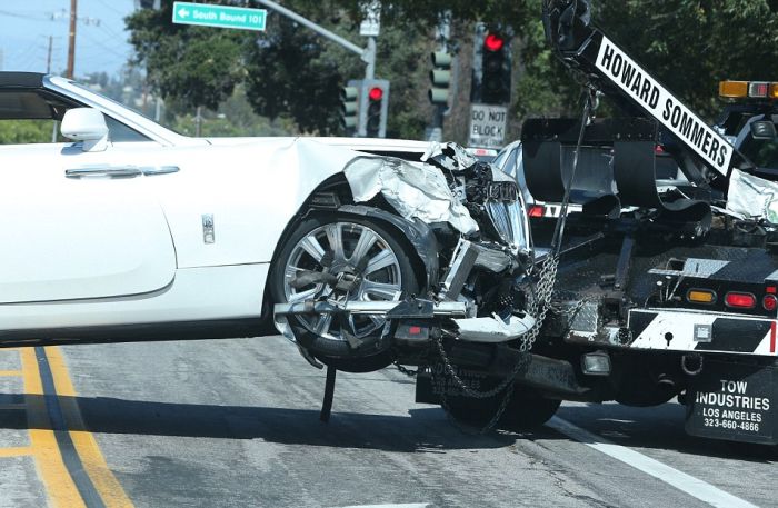Kanye West And Kylie Jenner Rush To Check On Kris Jenner After She's Hit By A Car (9 pics)