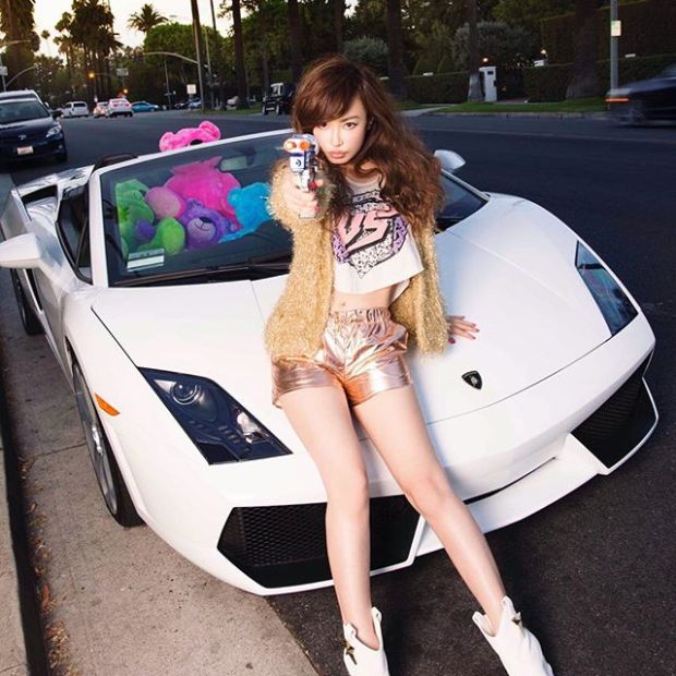 You'll Never Guess How Old This Japanese Model Is (16 pics)