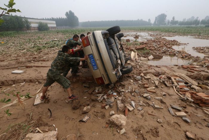 Interesting Photos Show A Glimpse Of Daily Life In China (38 pics)