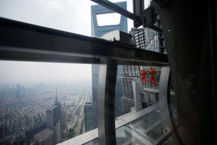 Interesting Photos Show A Glimpse Of Daily Life In China (38 pics)