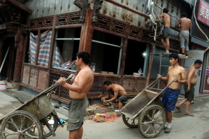 Interesting Photos Show A Glimpse Of Daily Life In China (38 pics)