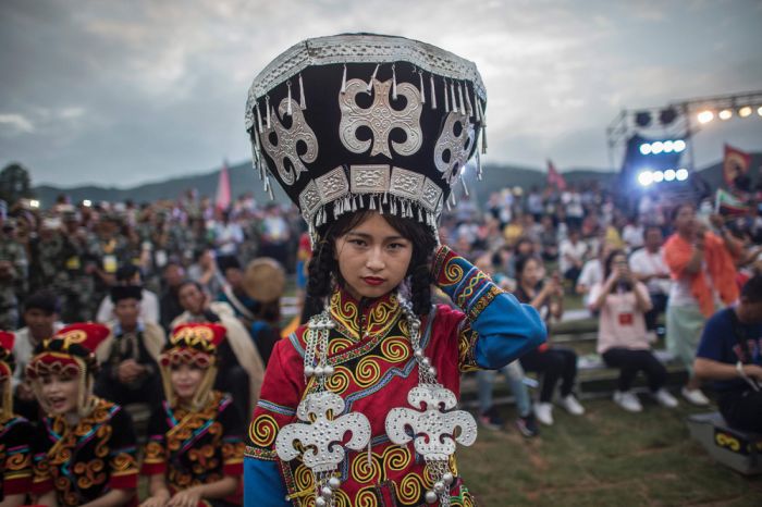 Interesting Photos Show A Glimpse Of Daily Life In China (38 pics)