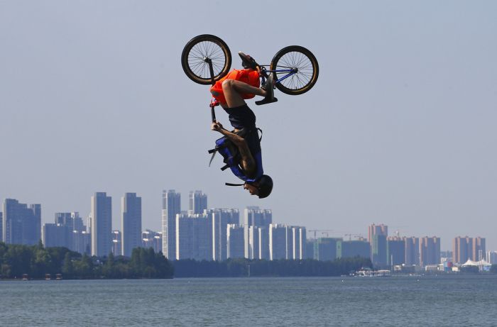 Interesting Photos Show A Glimpse Of Daily Life In China (38 pics)