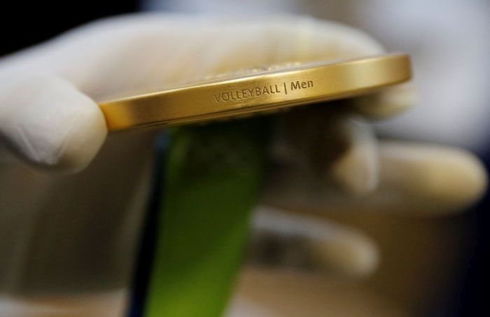 How Olympic Medals Are Made For The 2016 Olympic Games (21 pics)