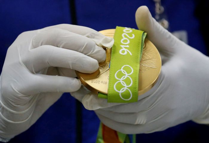 How Olympic Medals Are Made For The 2016 Olympic Games (21 pics)