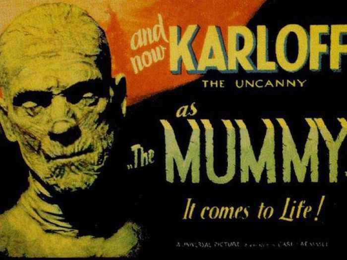 Awesome Posters That Were Created For Vintage Horror Movies (28 pics)