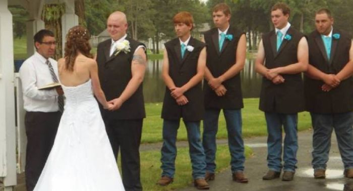 Awesome Groomsmen Who Took Their Wedding Photos To The Next Level (19 pics)