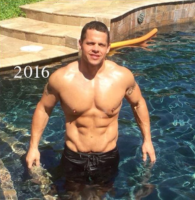 Man Makes Complete Body Transformation In Just 10 Months (5 pics)