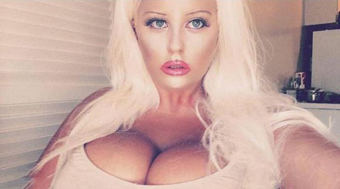 This Woman Continues To Spend Thousands Of Dollars To Look Like A Real Life Barbie (20 pics)