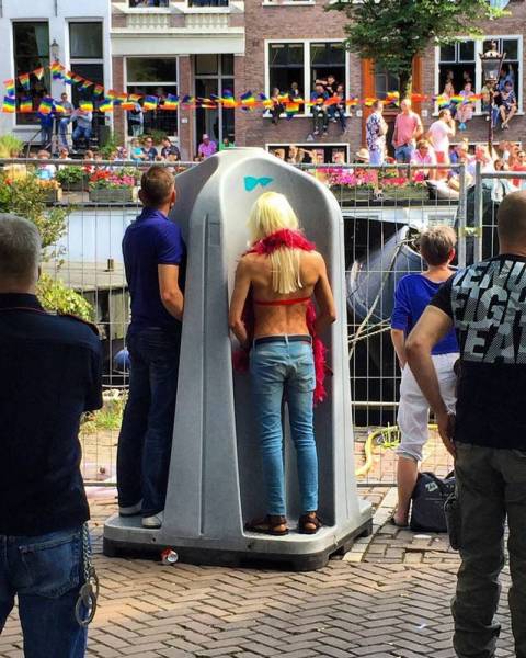 Acid Picdump (115 pics)