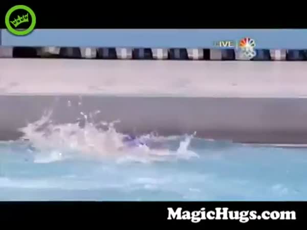 Michael Phelps Has A Pretty Agressive Celebration