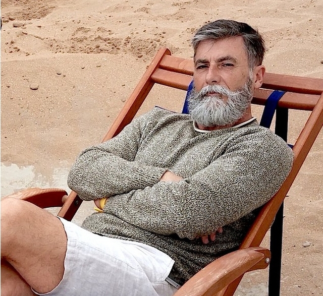 this-60-year-old-man-grew-a-beard-and-became-a-cool-model-25-pics