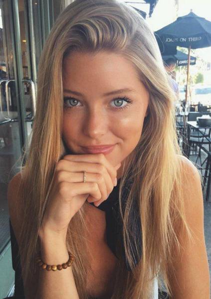 A Collection Of Beautiful Girls With Very Seductive Eyes (50 pics)