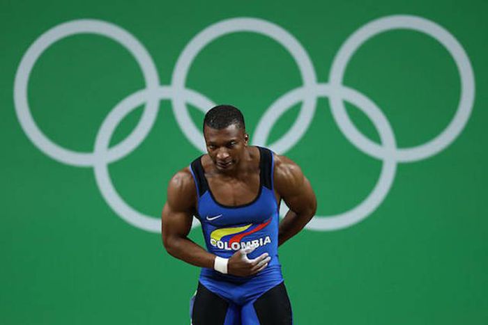 Columbian Weightlifter Achieves His Dream By Winning His First Olympic Gold Medal (6 pics)