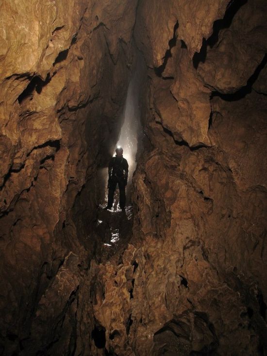 Underground Cave Shows Harsh Conditions Of The Underworld (13 pics)