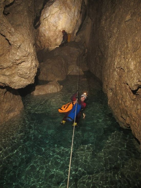 Underground Cave Shows Harsh Conditions Of The Underworld (13 pics)
