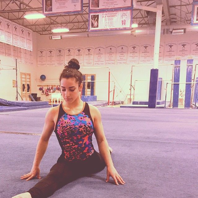 Everyone's Falling In Love With Hot Olympic Athlete Aly Raisman (19 pics)