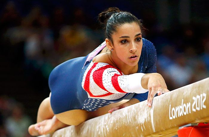 Everyone's Falling In Love With Hot Olympic Athlete Aly Raisman (19 pics)