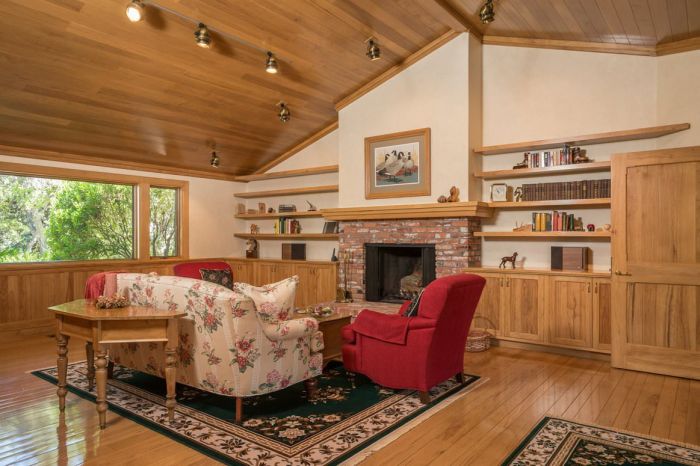 Apple Employee Mike Markkula Is Trying To Sell His Ranch For $45 Million (9 pics)