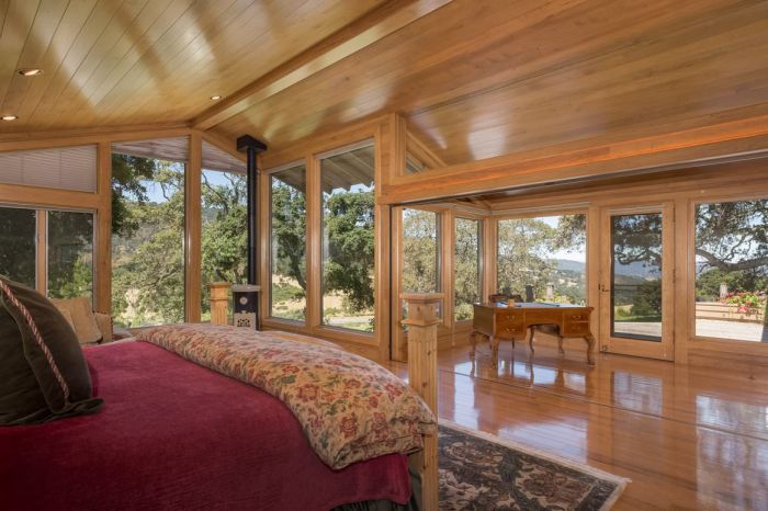 Apple Employee Mike Markkula Is Trying To Sell His Ranch For $45 Million (9 pics)