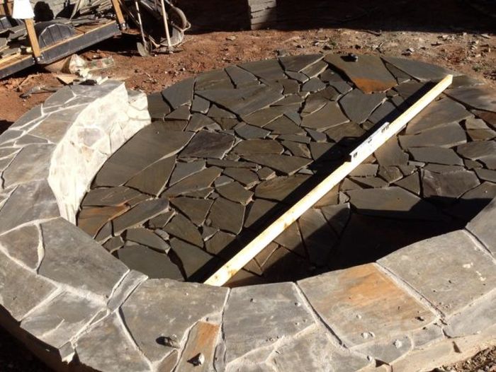 How To Build A Beautiful Fire Pit In Your Backyard Using Stones And Blocks (18 pics)