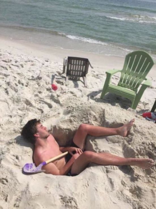Hilarious Beach Pics That Will Make You Wish Summer Would Never End (21 pics)