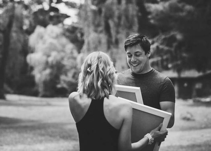 Wife Comes Up With Creative Way To Announce That She's Pregnant (10 pics) Wife Comes Up With Creative Way To Announce That She's Pregnant (10 pics)