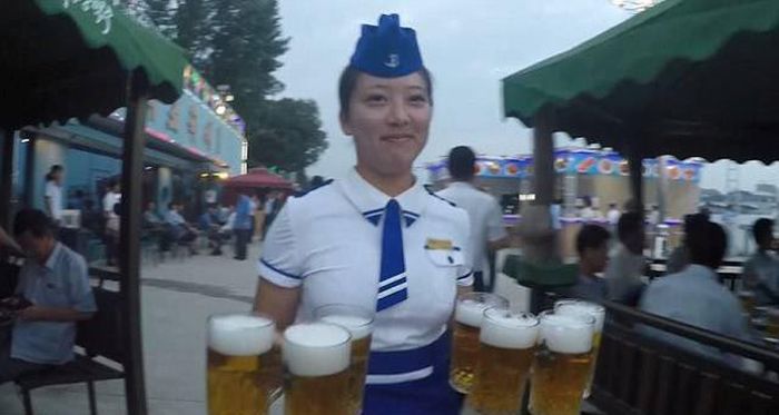 An Inside Look At North Korea's First Beer Festival (10 pics + video)