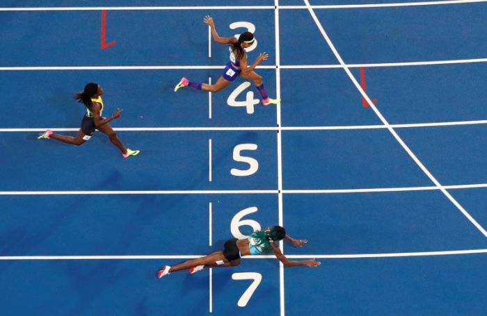 Shaunae Miller Wins Olympic Gold Medal By Taking A Leap Of Faith (3 pics)