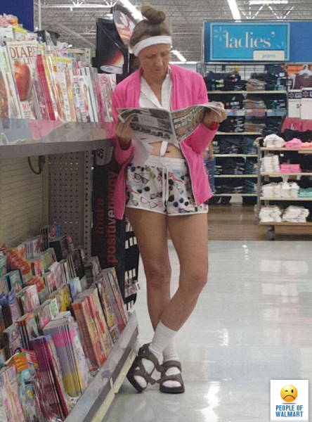 The People Of Walmart Always Wear The Most Cringeworthy Clothing (34 pics)