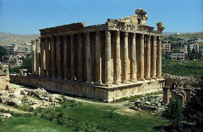 Famous Ancient Ruins From Around The World (15 pics)