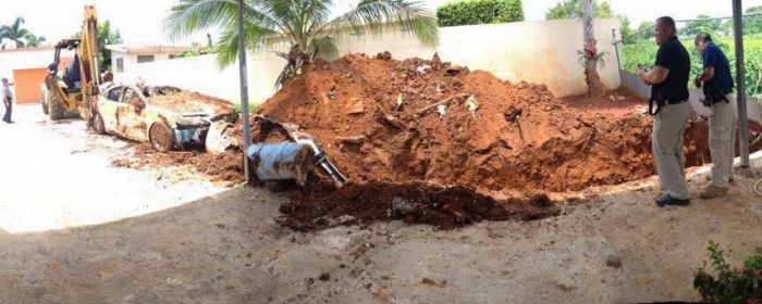 Lexus Owner Gets Busted After Burying His Own Car (4 pics)