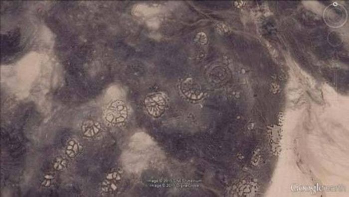 Unbelievable Discoveries That Were Made While Using Google Earth (11 pics)