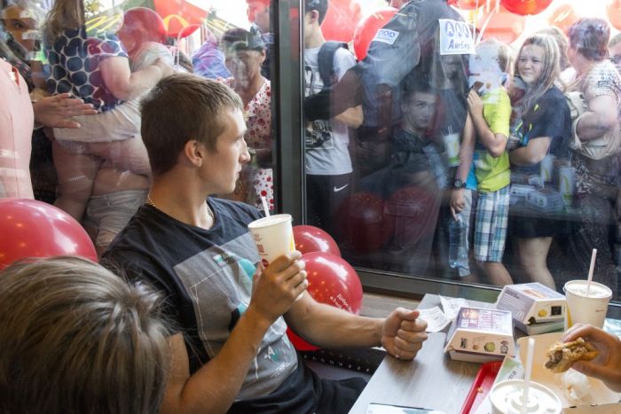 First McDonald's Opens In The Russian City Of Tomsk (3 pics)