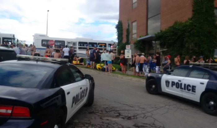 Hundreds Of Drunk Americans Accidentally Wash Ashore In Canada (4 pics + video)