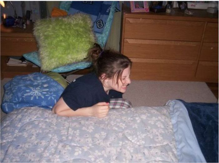 Girls With Stubbed Toes Make Awesome Sex Faces (18 pics)