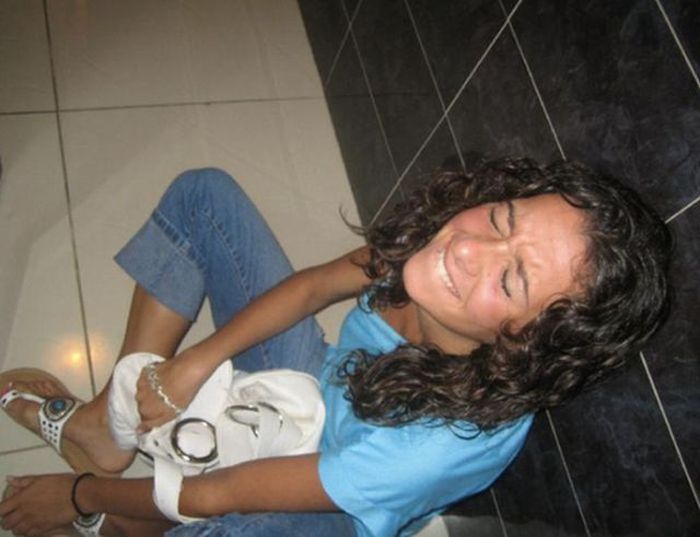 Girls With Stubbed Toes Make Awesome Sex Faces (18 pics)
