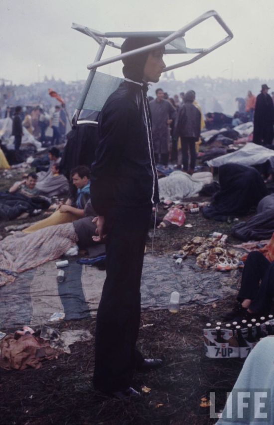 Photos That Show What It Was Like To Be At Woodstock In 1969 (43 pics)