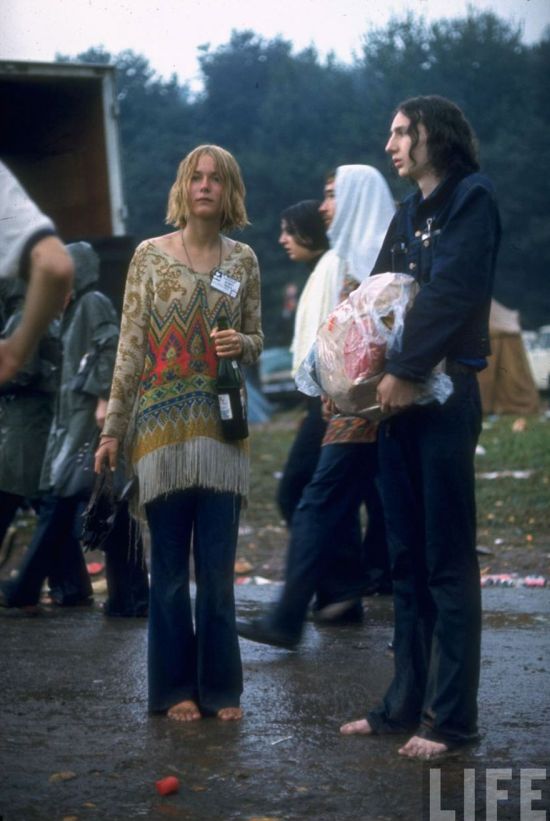 Photos That Show What It Was Like To Be At Woodstock In 1969 (43 pics)